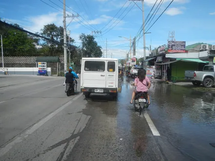 Trafikk i en filippinsk by